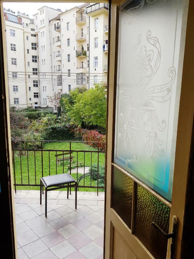 Charming Close To Old Town&metro Apartamento